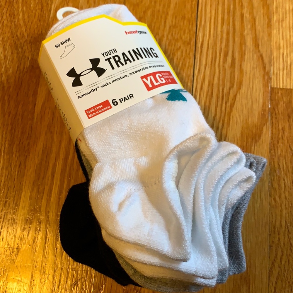 Youth no show socks
